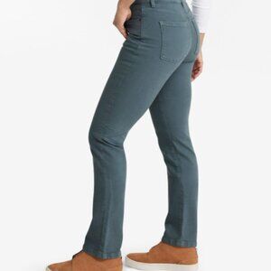 L.L. Bean true shape high rise straight leg jean, classic fit, size 6 M
